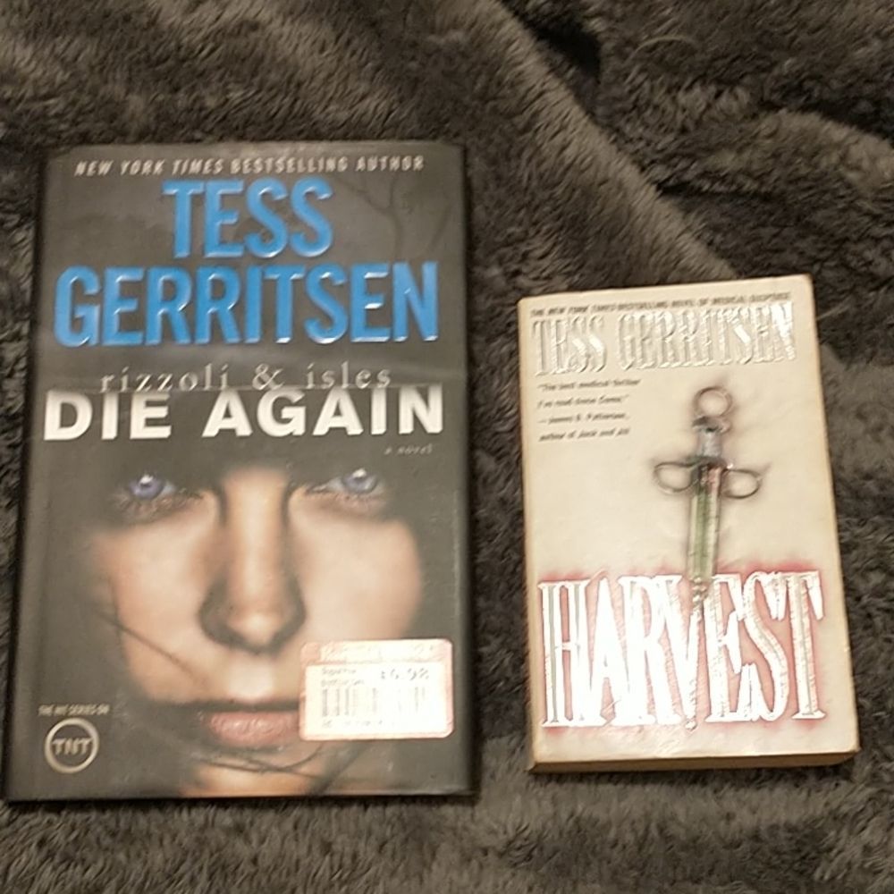 🎈3/$12 2 Tess Gerritsen Novels!